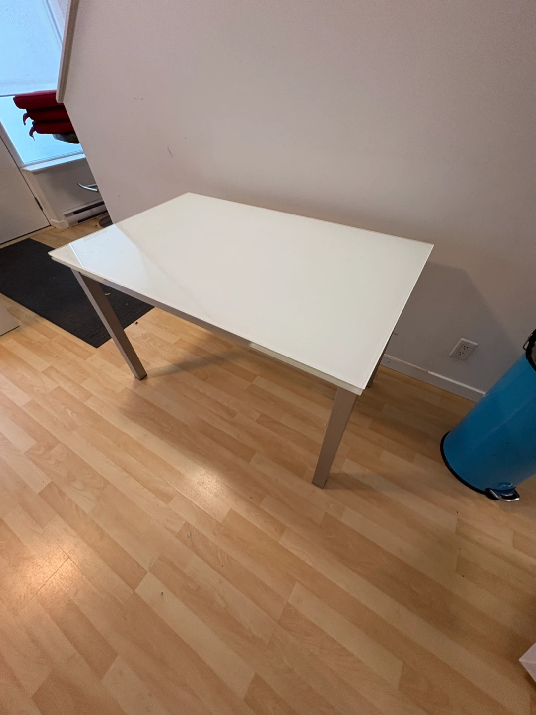 White Glass Top Dining Table - photo 3