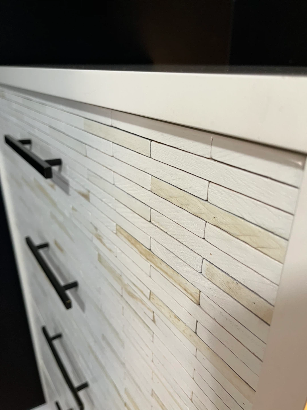 High-End Solid Wood Chest of Drawers with Slatted Fronts - photo 2