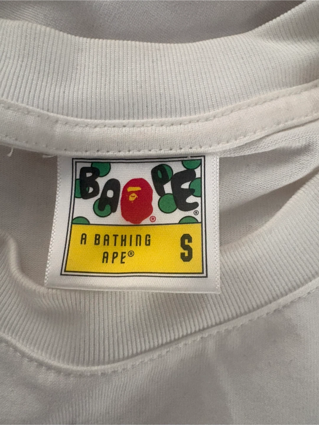 Men’s small red bathing ape (bape) tee - photo 3