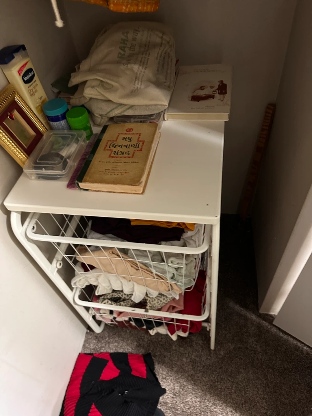 Storage rack