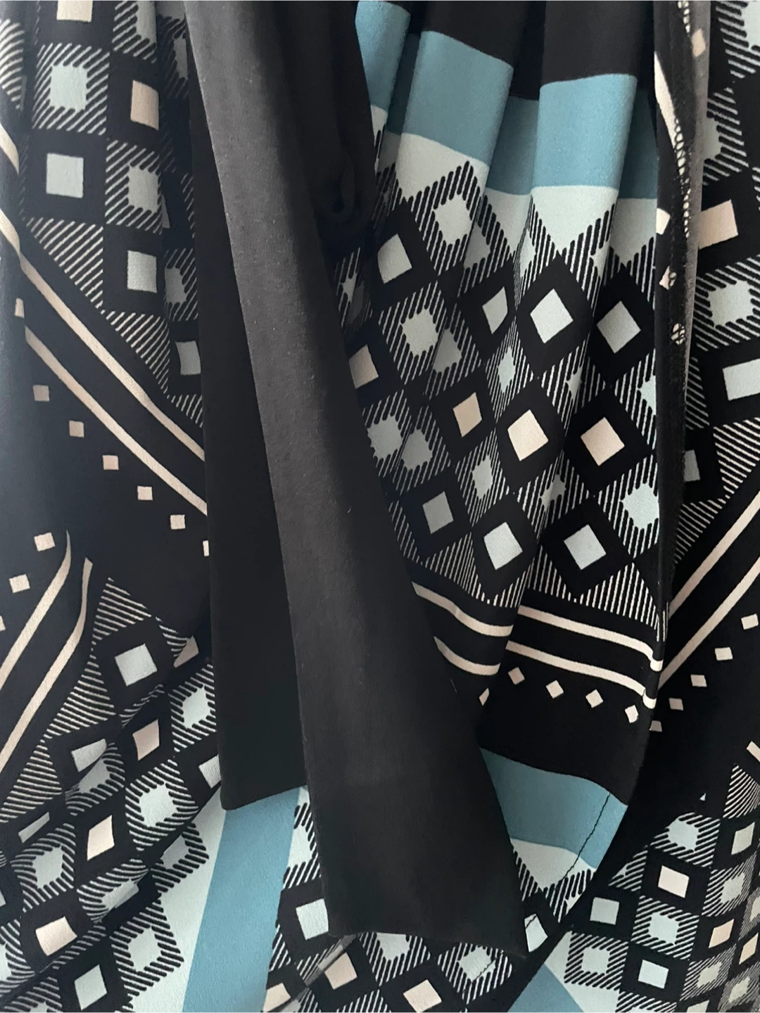 Small Le Chateau Geometric Print Wrap Dress - Size S