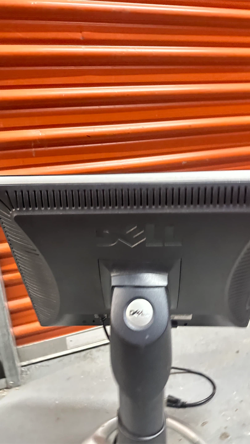Dell Monitor model 1905FP - photo 2