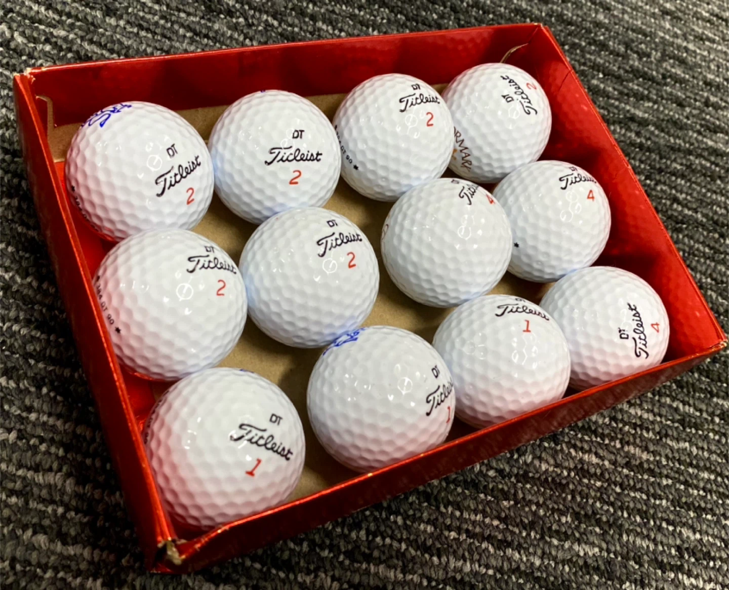 N.O.S 1980’s Titleist DT384 90 Golf Ball Set (12) - photo 3