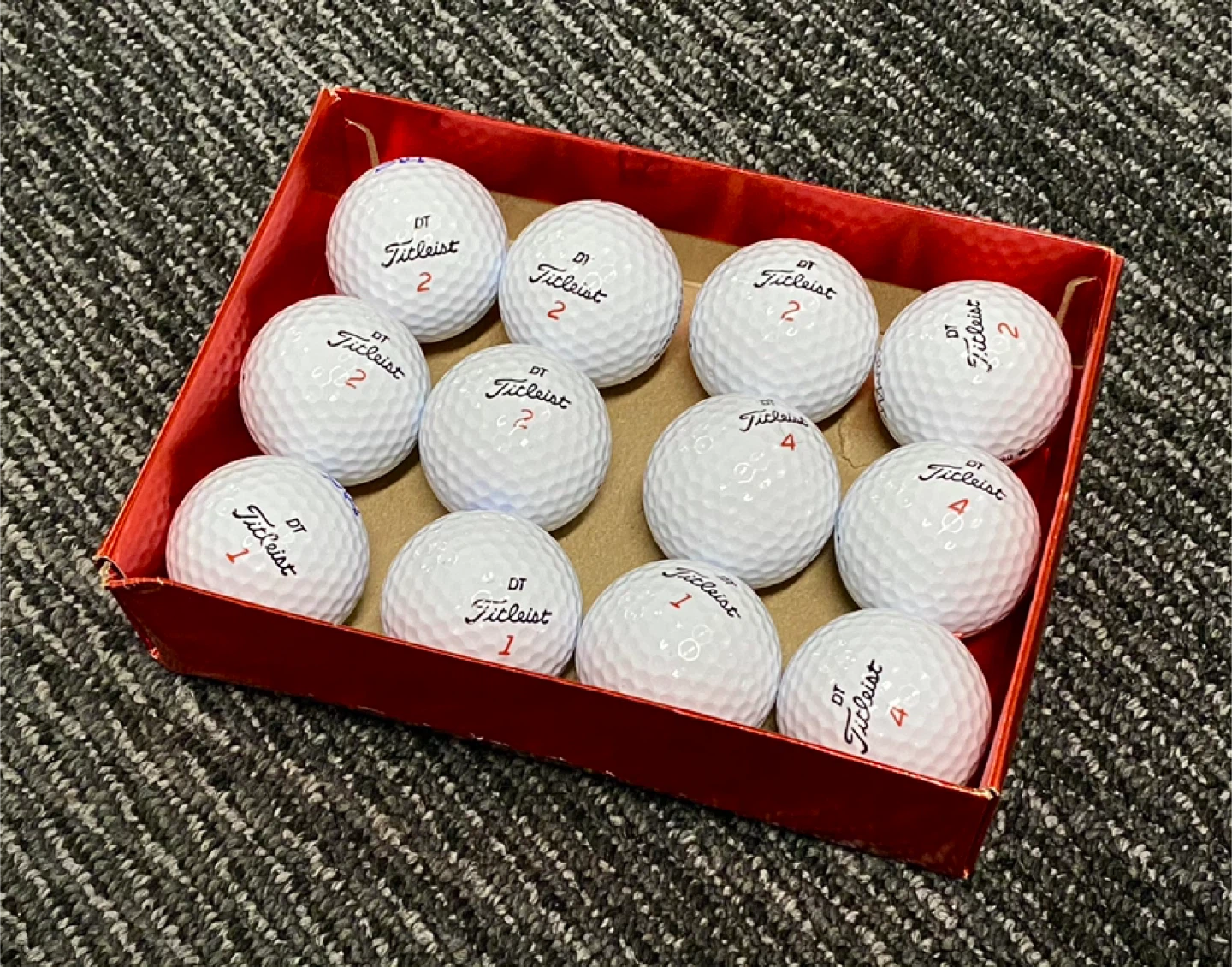 N.O.S 1980’s Titleist DT384 90 Golf Ball Set (12) - photo 4