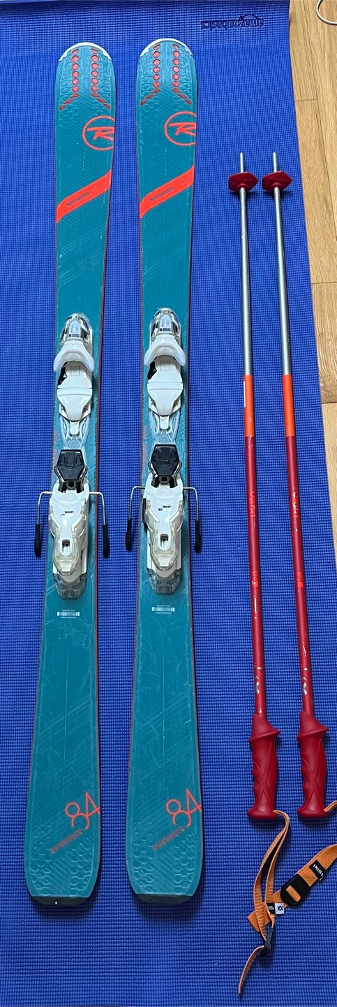 Rossignol skis with LOOK bindings and poles - 160cm