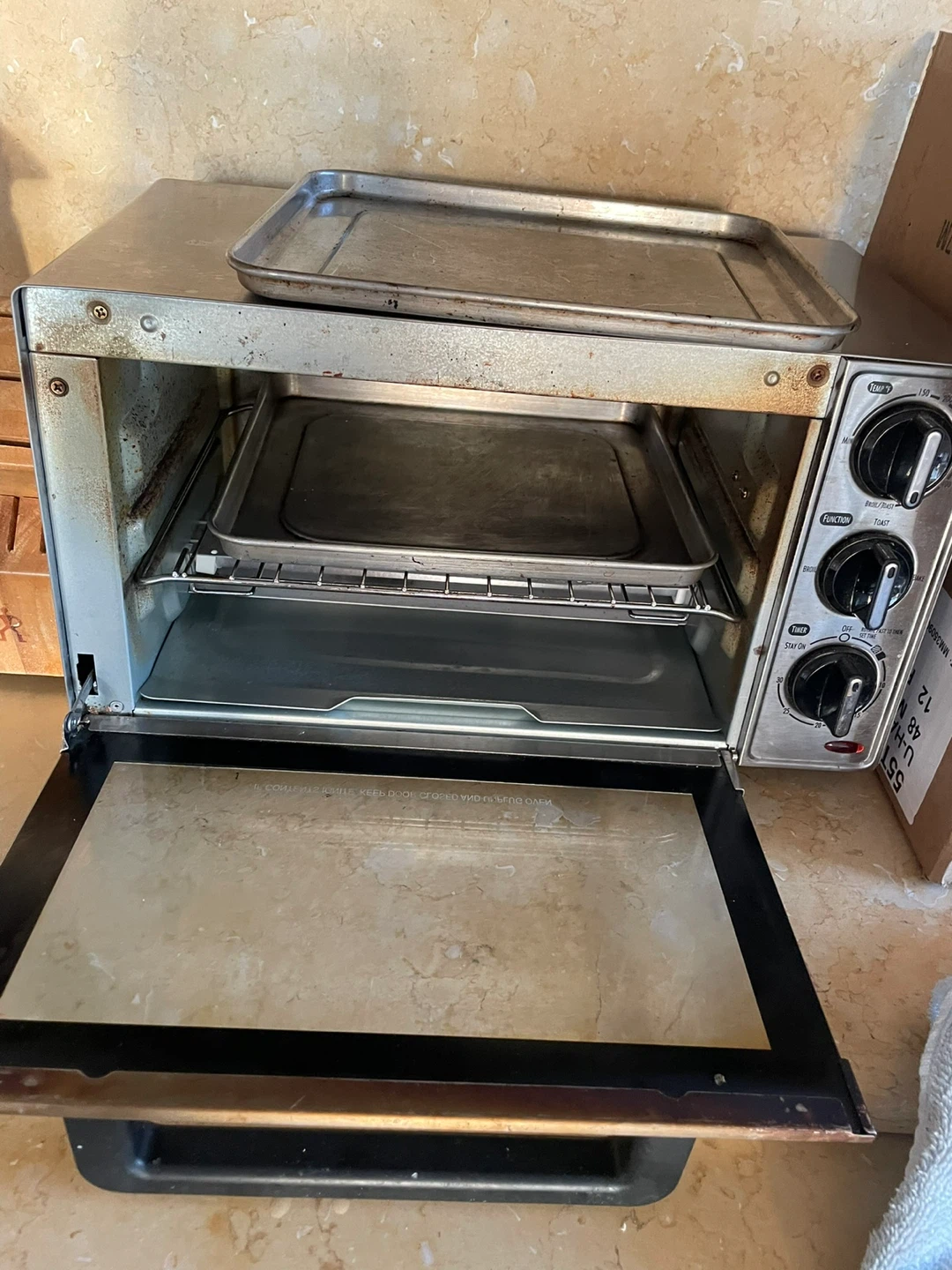 Hamilton Beach Toaster Oven - photo 2