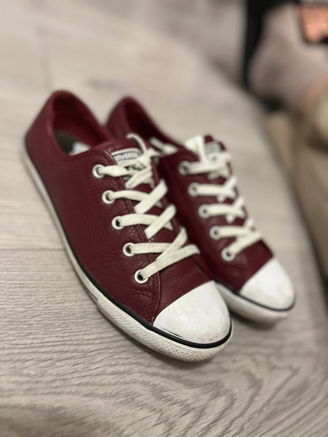 Converse Burgundy Leather Low Top Sneakers - photo 2
