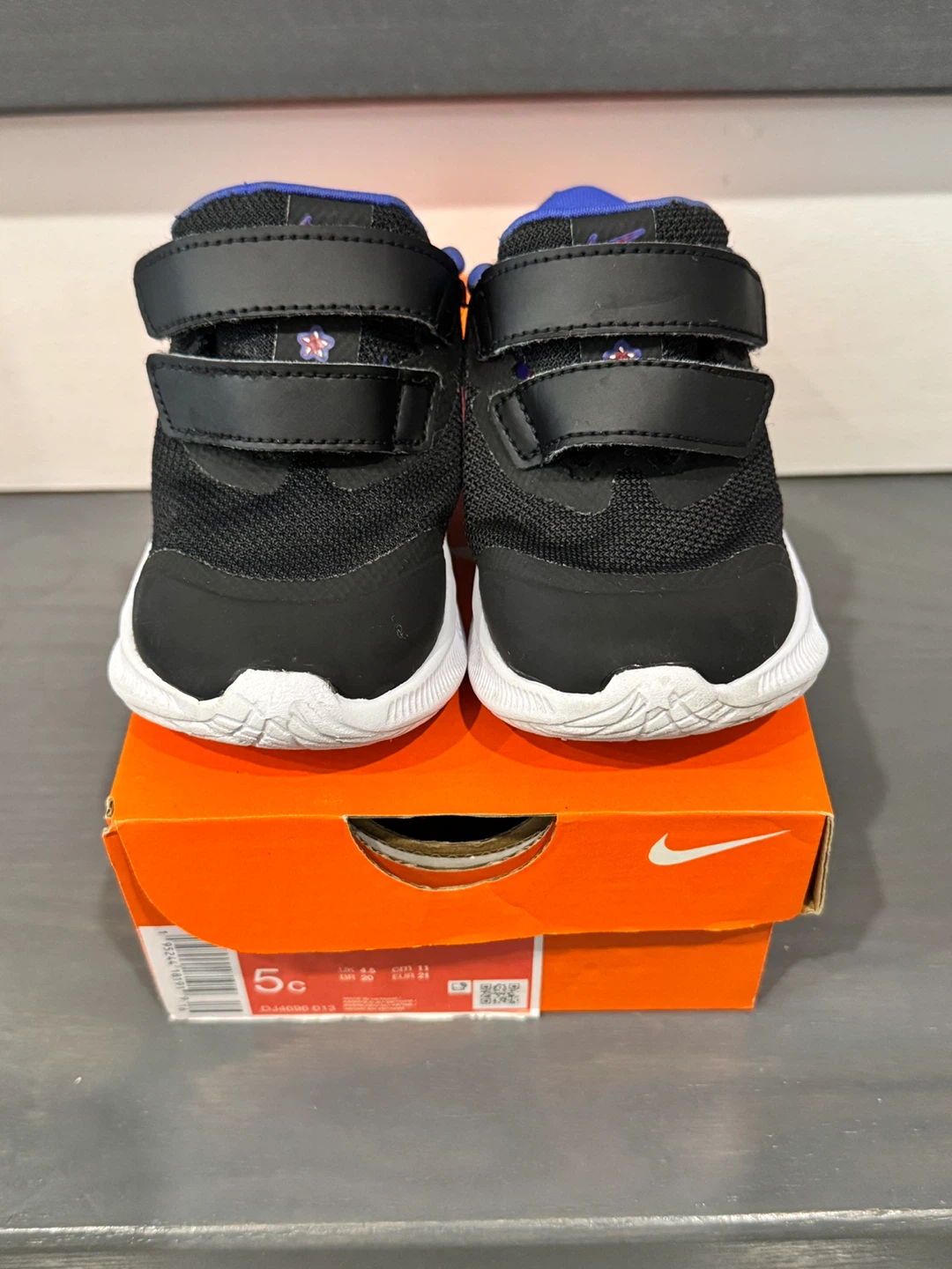Nike toddler kids shoes runners 5C - photo 2