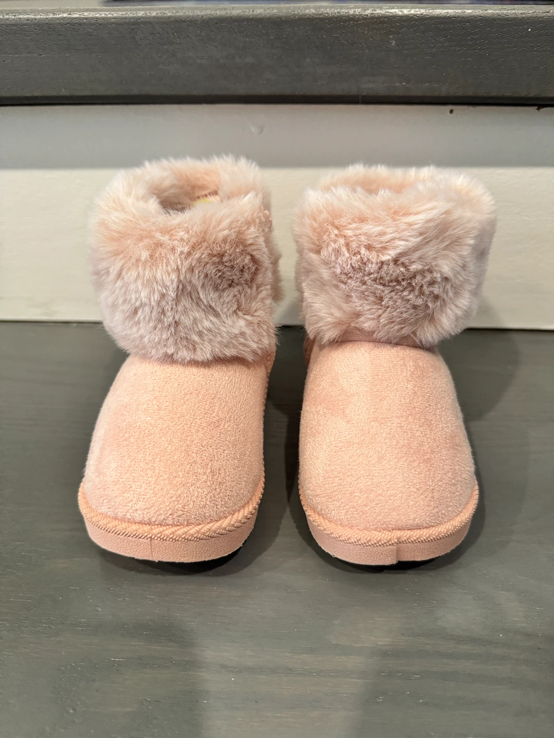 First steps faux fur lined boots size 5C