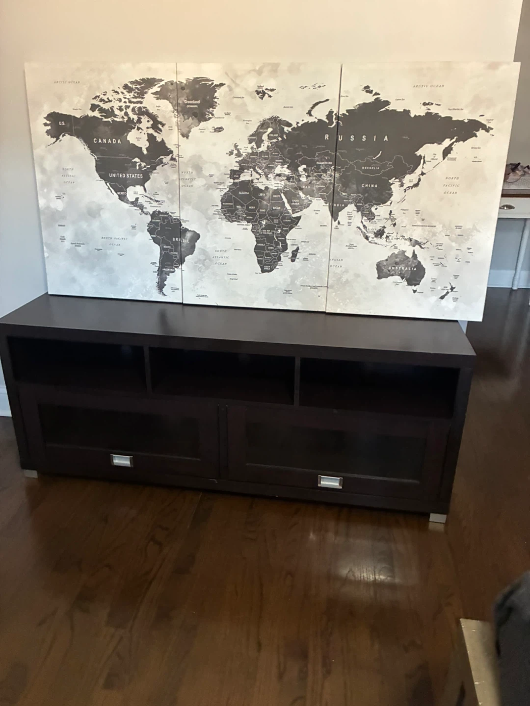 Like new TV stand - photo 3