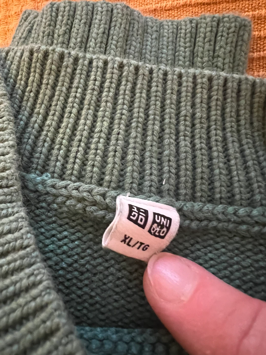 UNIQLO Crew Neck Sweater Green - photo 2