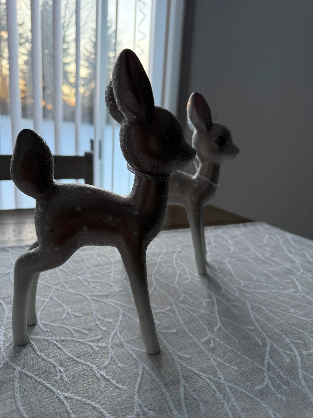 Set of 2 Glittery Deer Figurines - photo 2