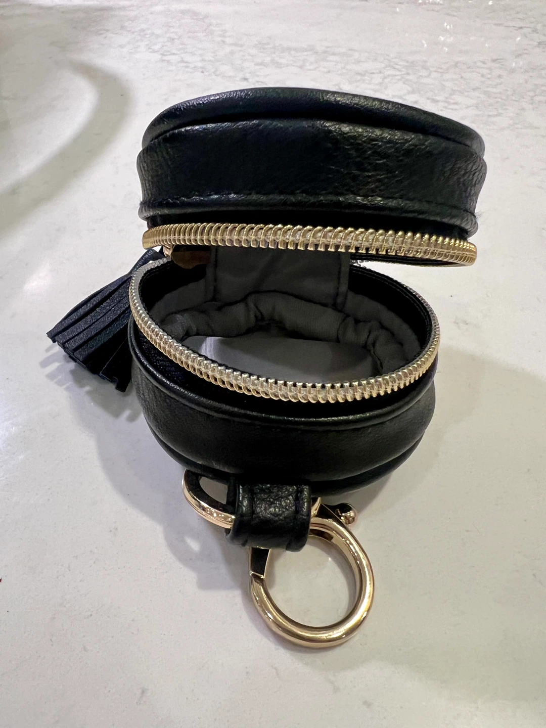 Kate Spade Black Diaper Bag w pad + matching pacifier holder - photo 5