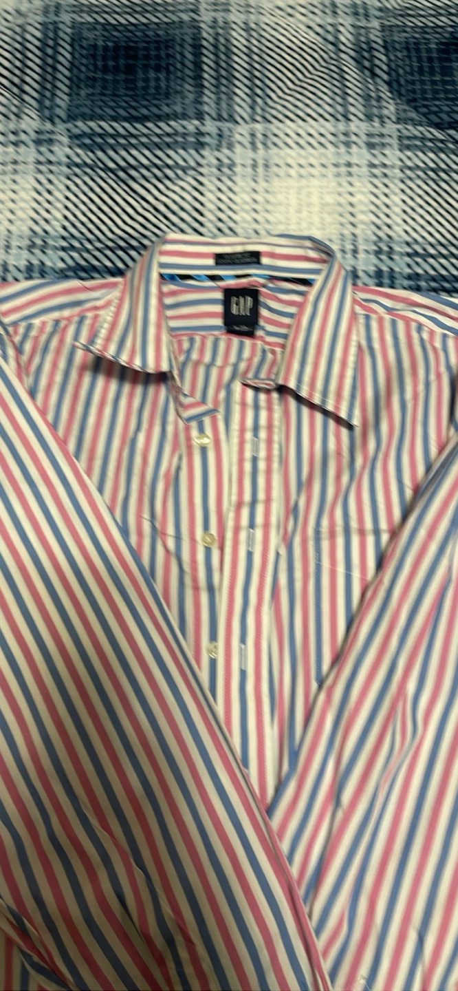GAP Button-Up Shirts (2 Pack) - photo 2