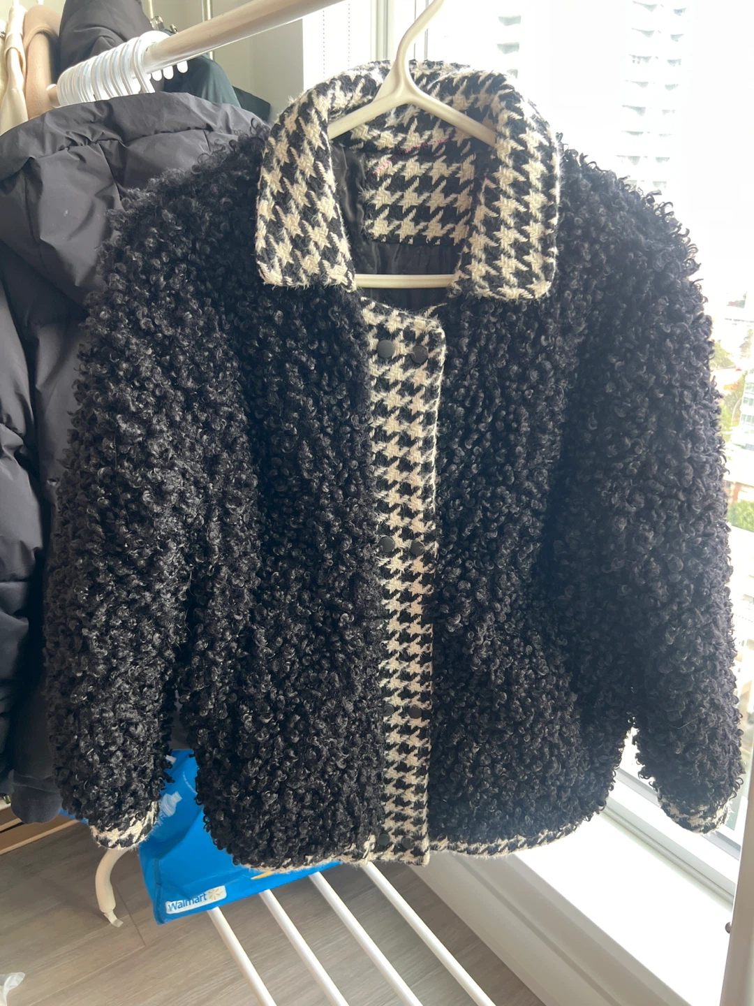 Women's Black Teddy Bear Jacket with Houndstooth Collar