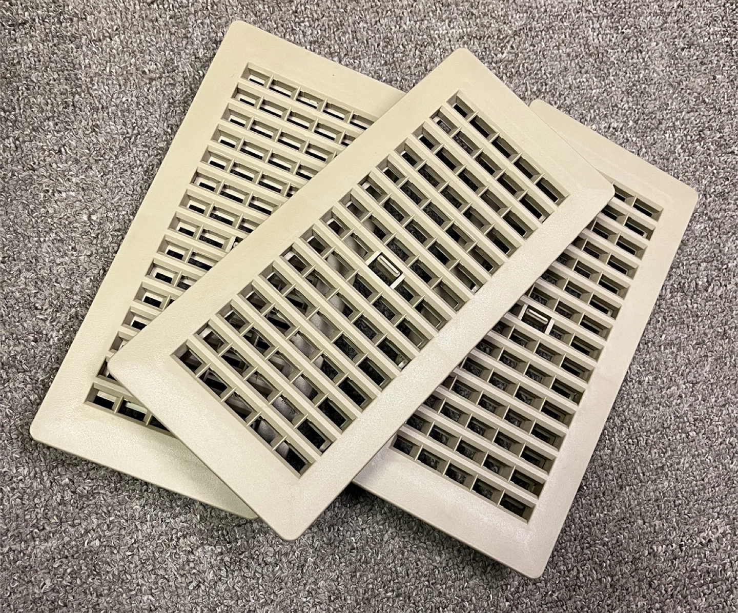 Floor air grates