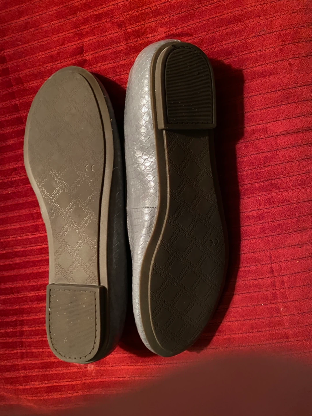 Vionic Gray Scalloped Ballet Flats Women's Size 8 - photo 4