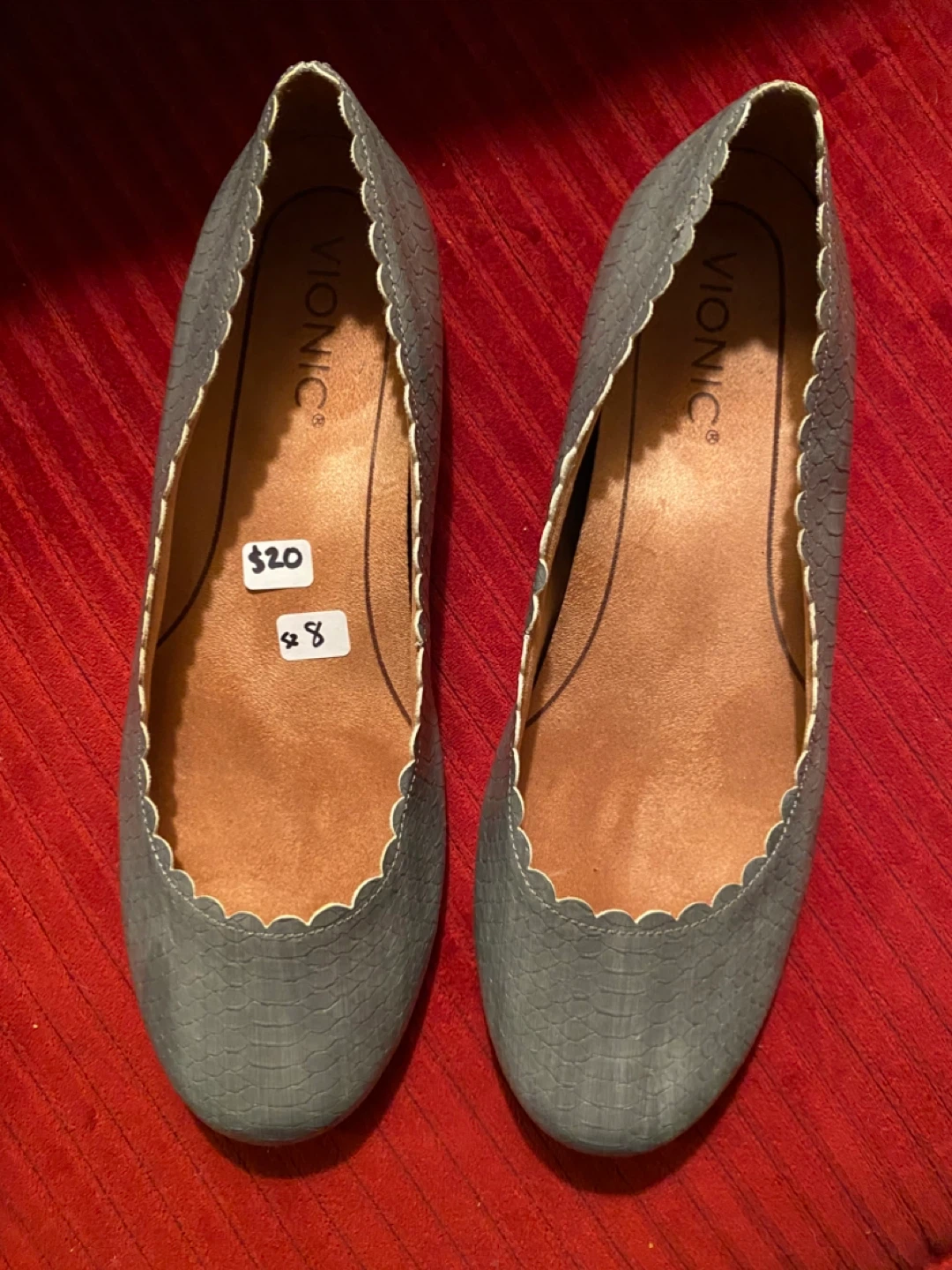 Vionic Gray Scalloped Ballet Flats Women's Size 8