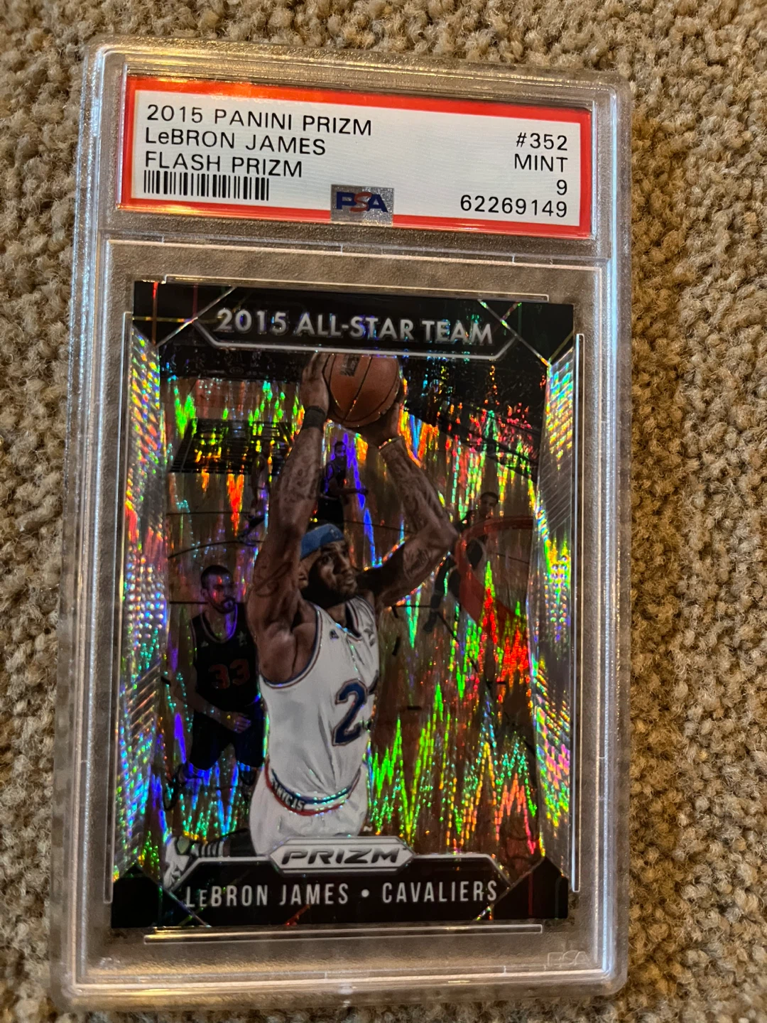 2015 Panini Prizm LeBron James Flash Prizm Card #352