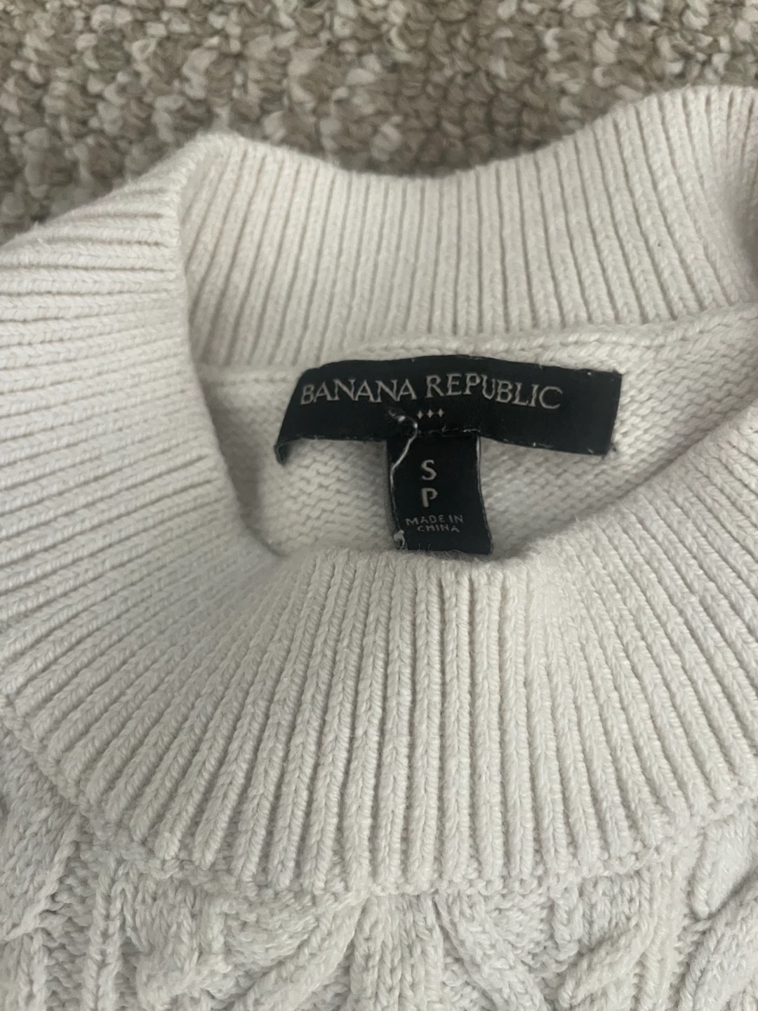 Red and white sweater bundle - photo 4