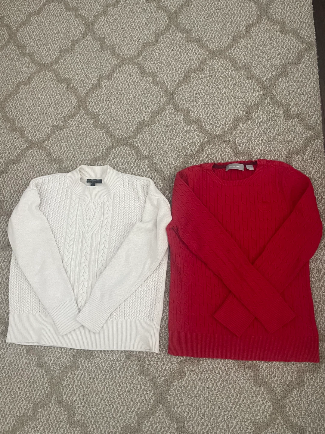 Red and white sweater bundle - photo 2