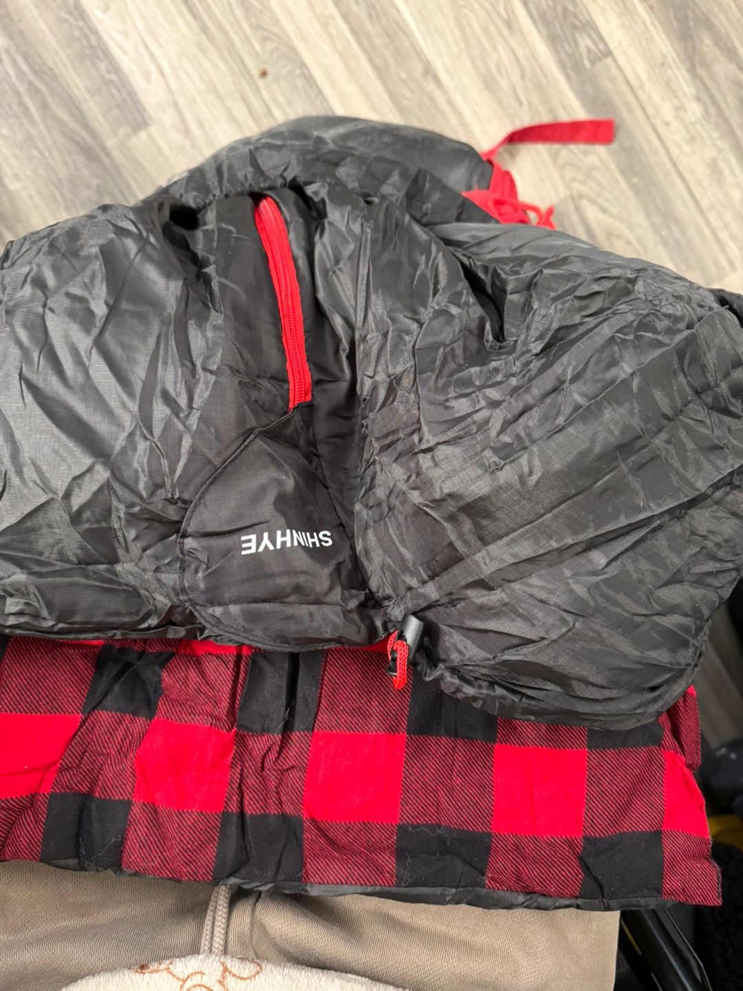 ShinHye Double Sleeping Bag - XXL Queen Size, Black & Red - photo 4