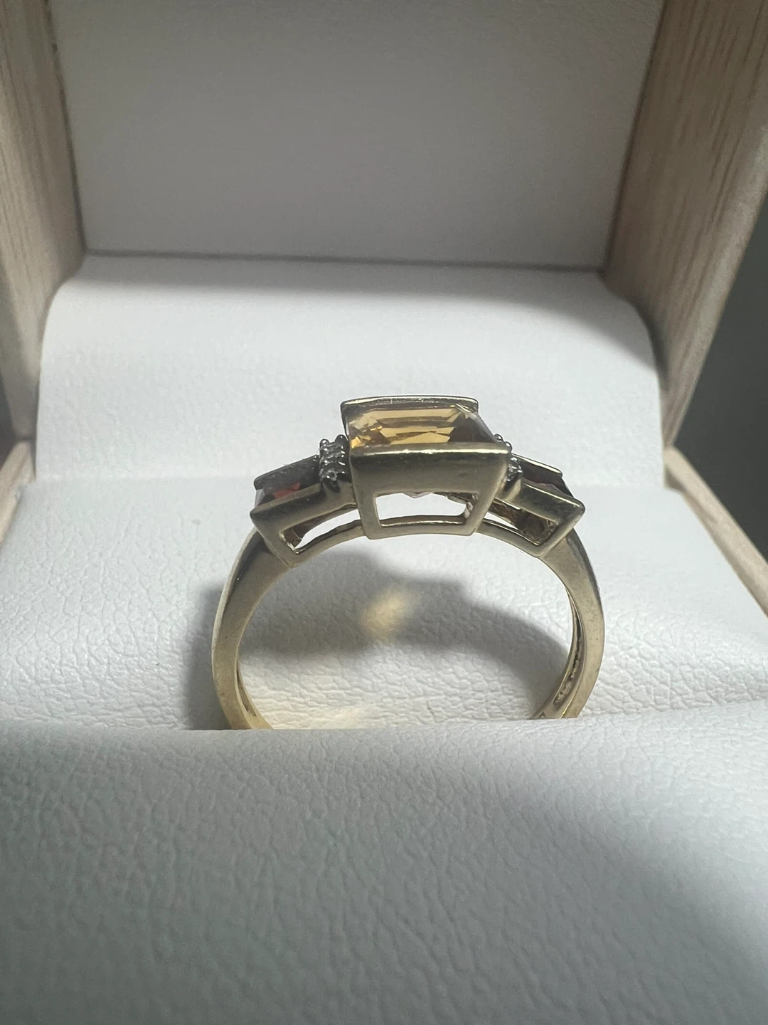 10 k Gold Ring with Citrines, garnets and diamonds - photo 3