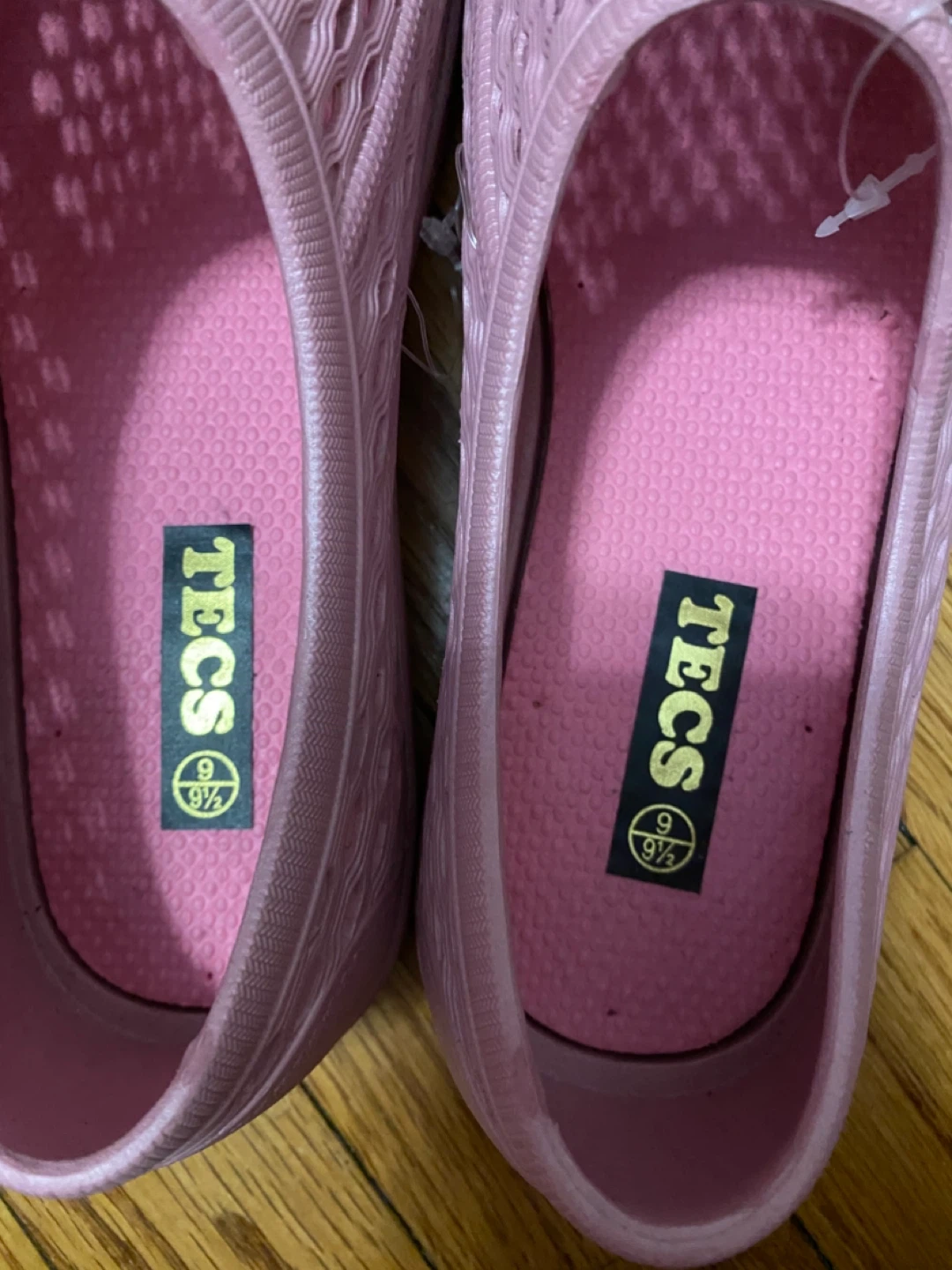 Tecs Garden Shoes Women's Pink Slip-On Clogs Size 9.5 - photo 3