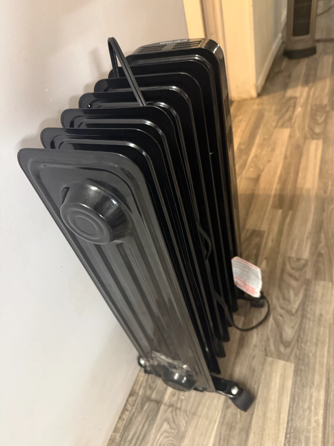 Pelonis Black Oil-Filled Radiant Heater with Thermostat - photo 3
