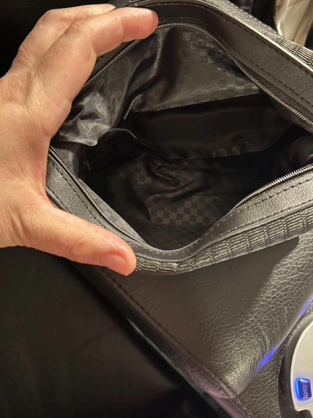 Giorgio Armani Black Cosmetic Bag - photo 3