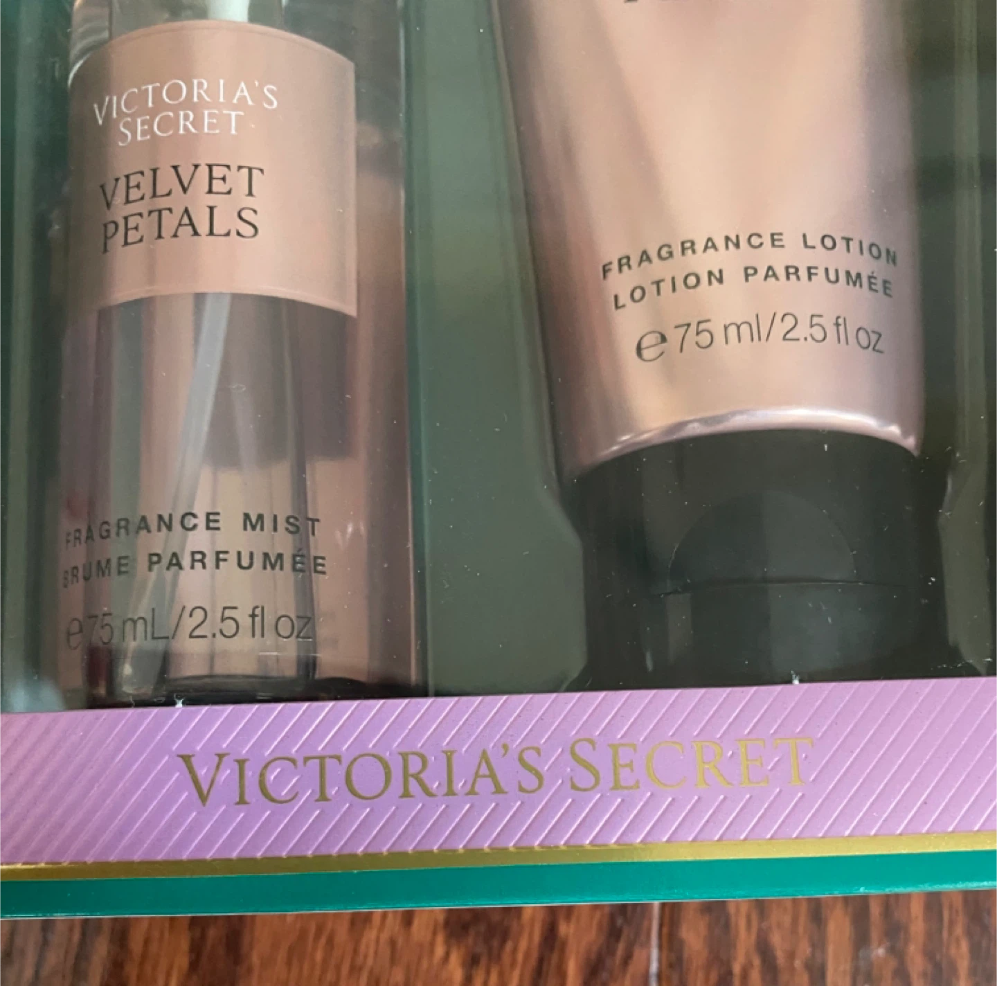 Victoria's Secret Velvet Petals Fragrance Mist & Lotion Set - photo 2