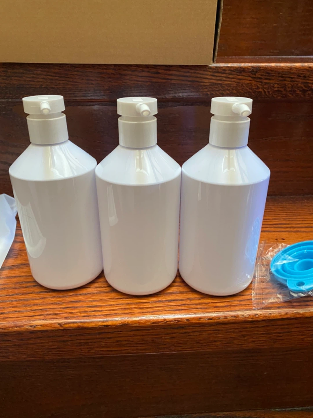 Sookdeo Dispenser Bottles with Pump - 17oz, 500ml, 3 Pack - photo 2