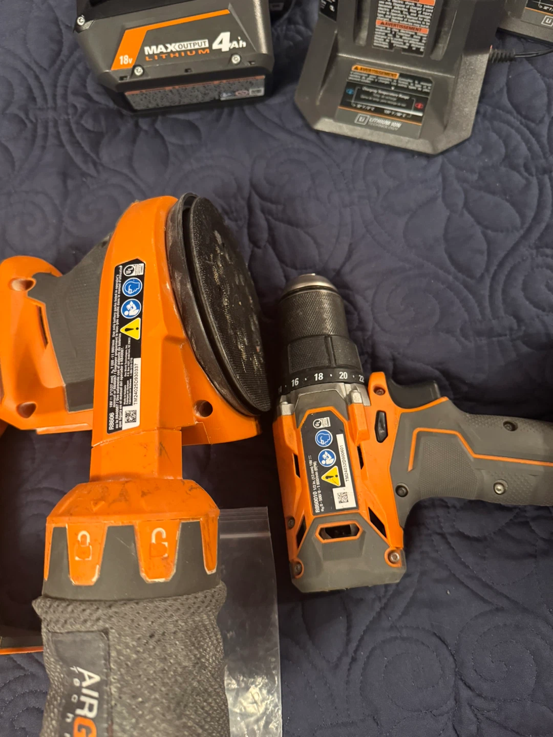 RIDGID 18V Cordless Power Tool Combo Kit with Batteries and Bag - photo 2