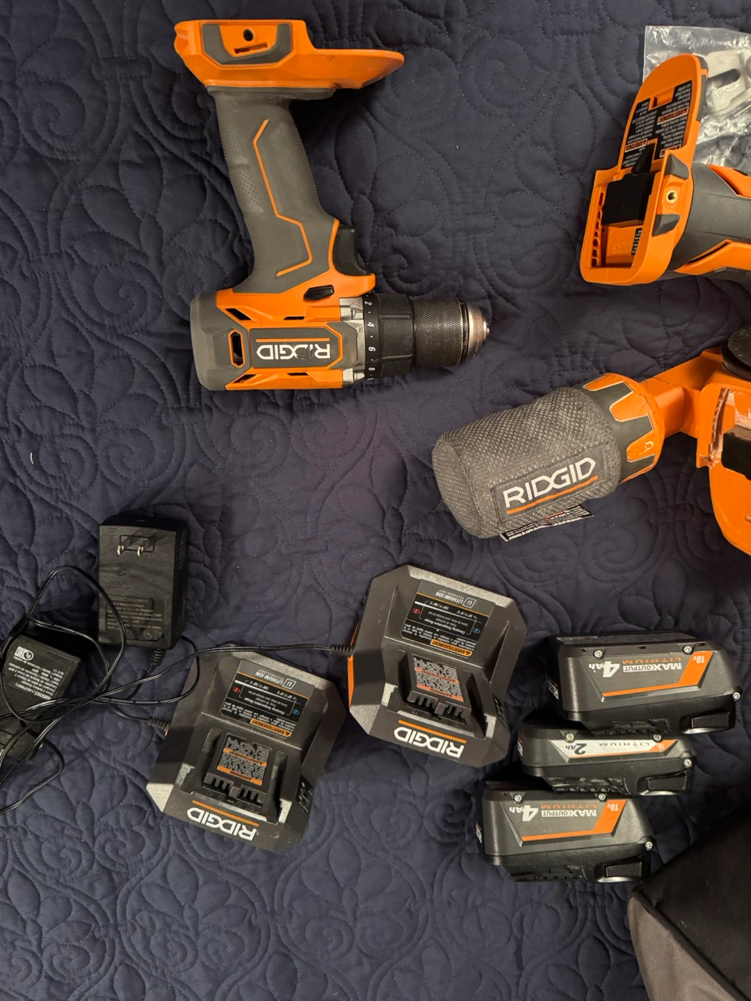 RIDGID 18V Cordless Power Tool Combo Kit with Batteries and Bag - photo 5