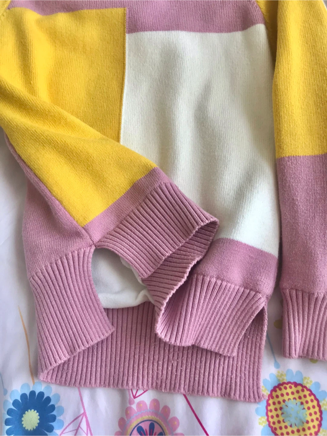 Colour-blocked Crewneck Sweater - photo 3