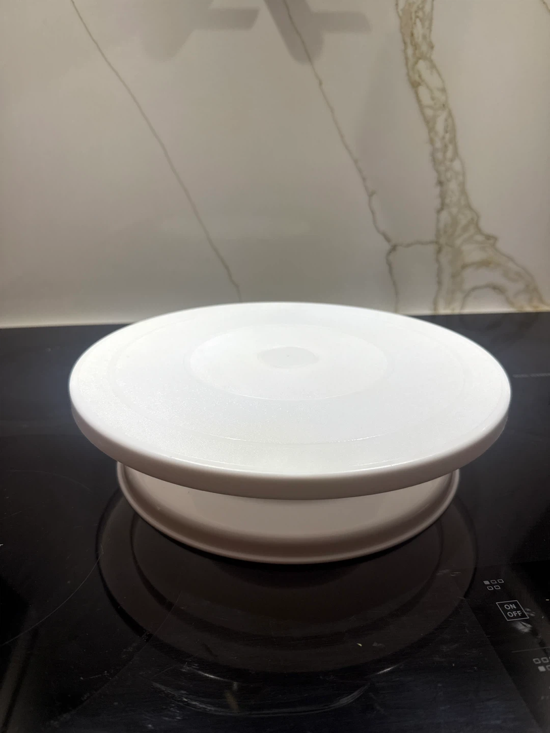 White Cake Decorating Turntable