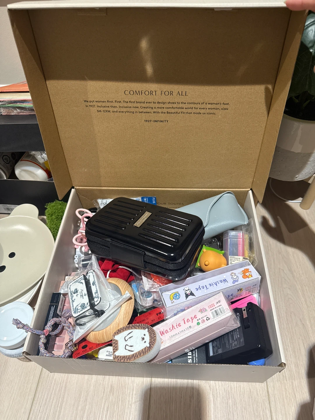 Assorted Lifestyle Items Box