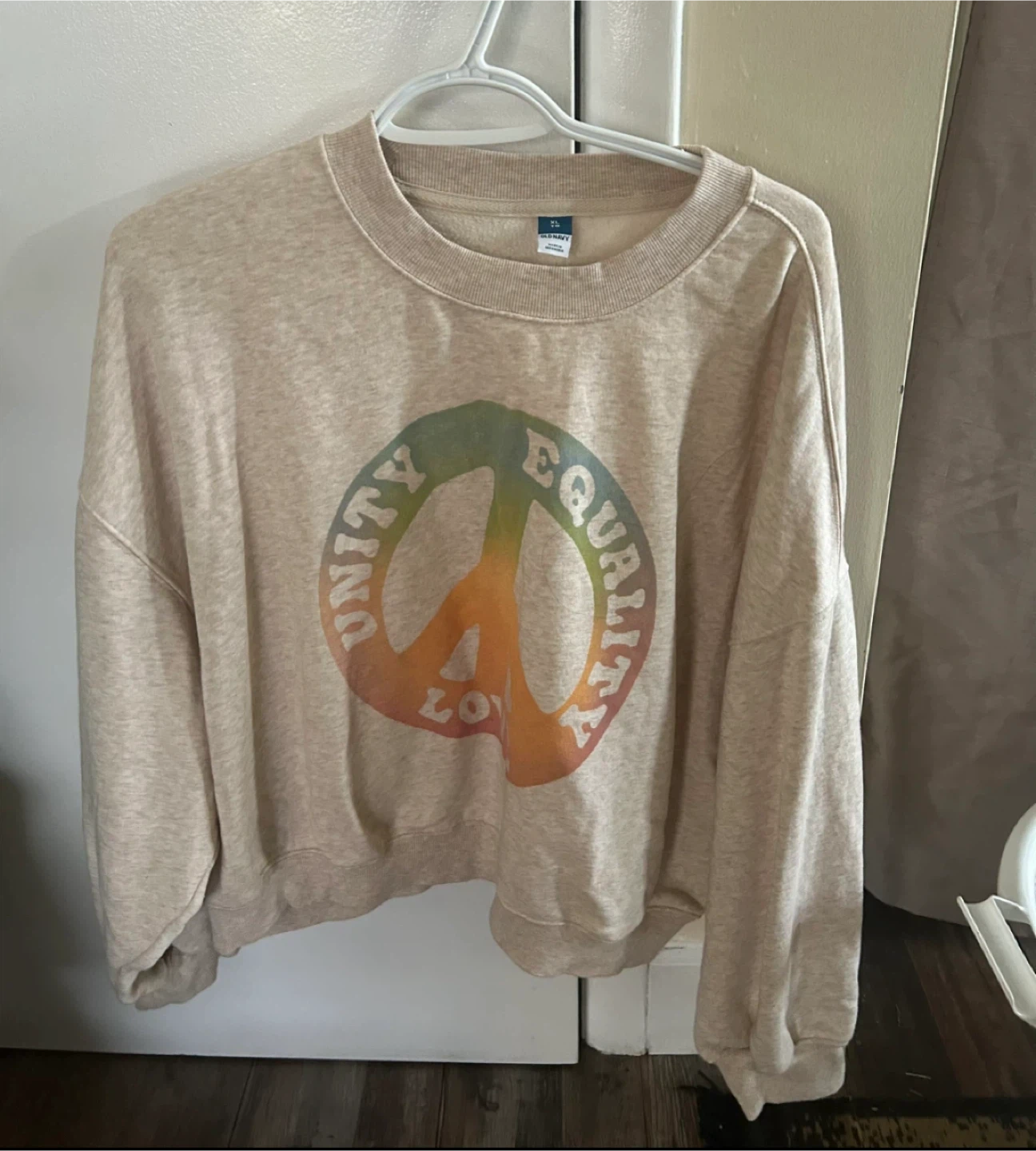 Old Navy XL Graphic Peace Sign Sweatshirt