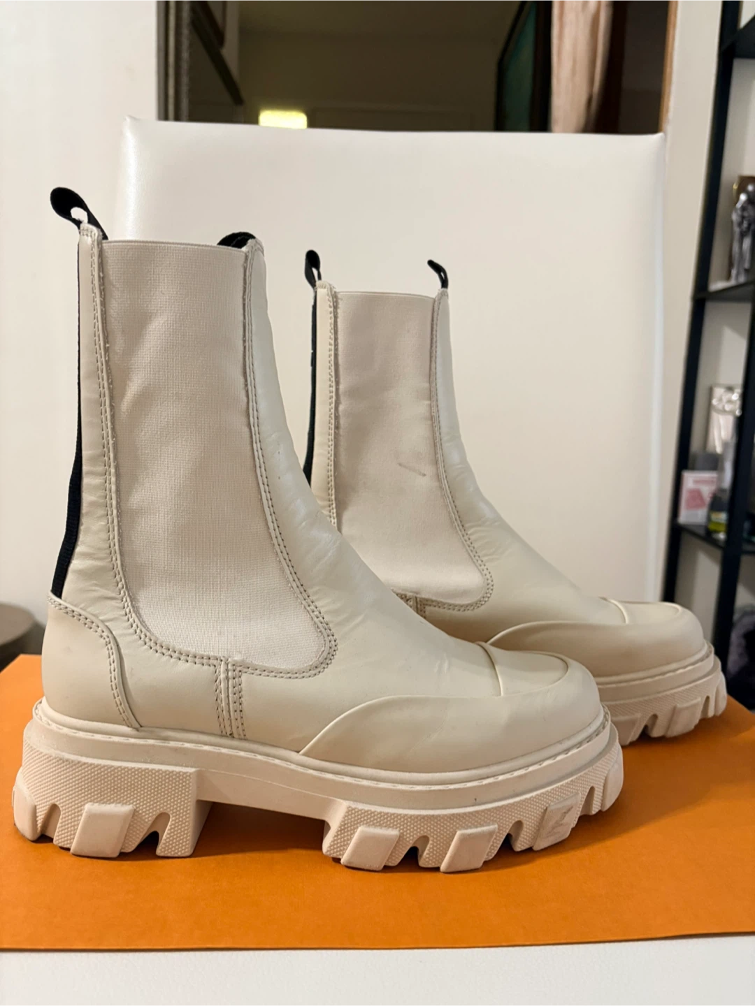 Ganni Women's Cream Leather Chelsea Boots Size 36