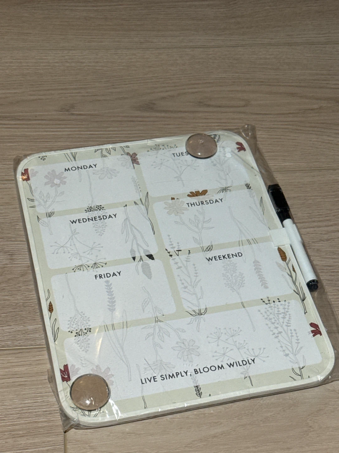 Magnetic Weekly Planner Board with Dry Erase Marker