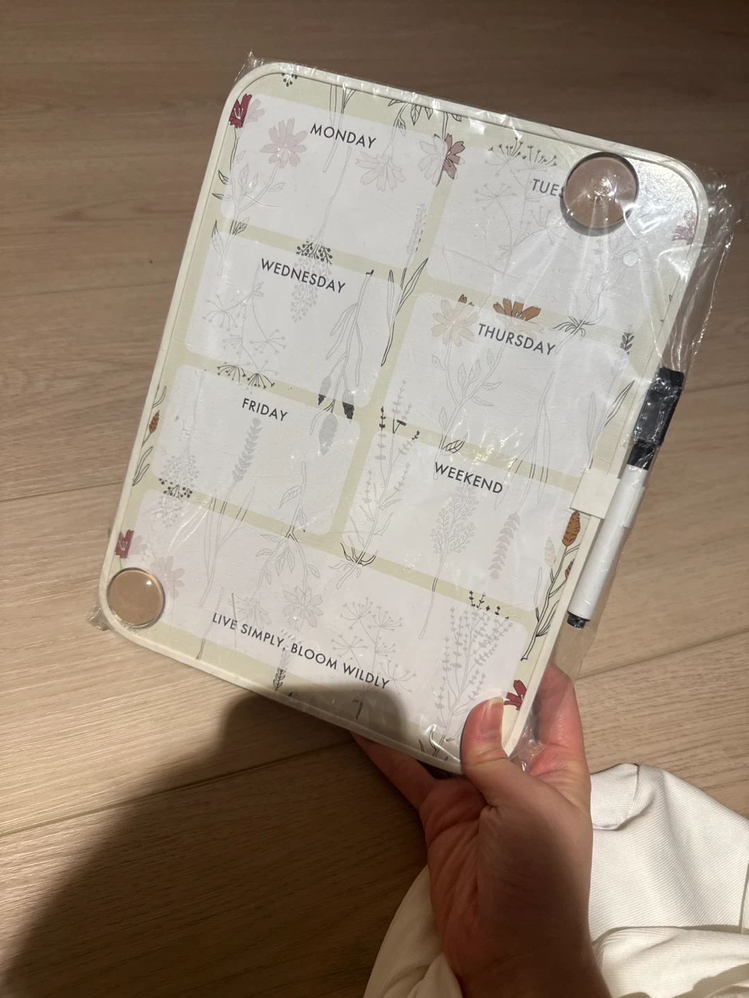 Magnetic Weekly Planner Board with Dry Erase Marker - photo 3