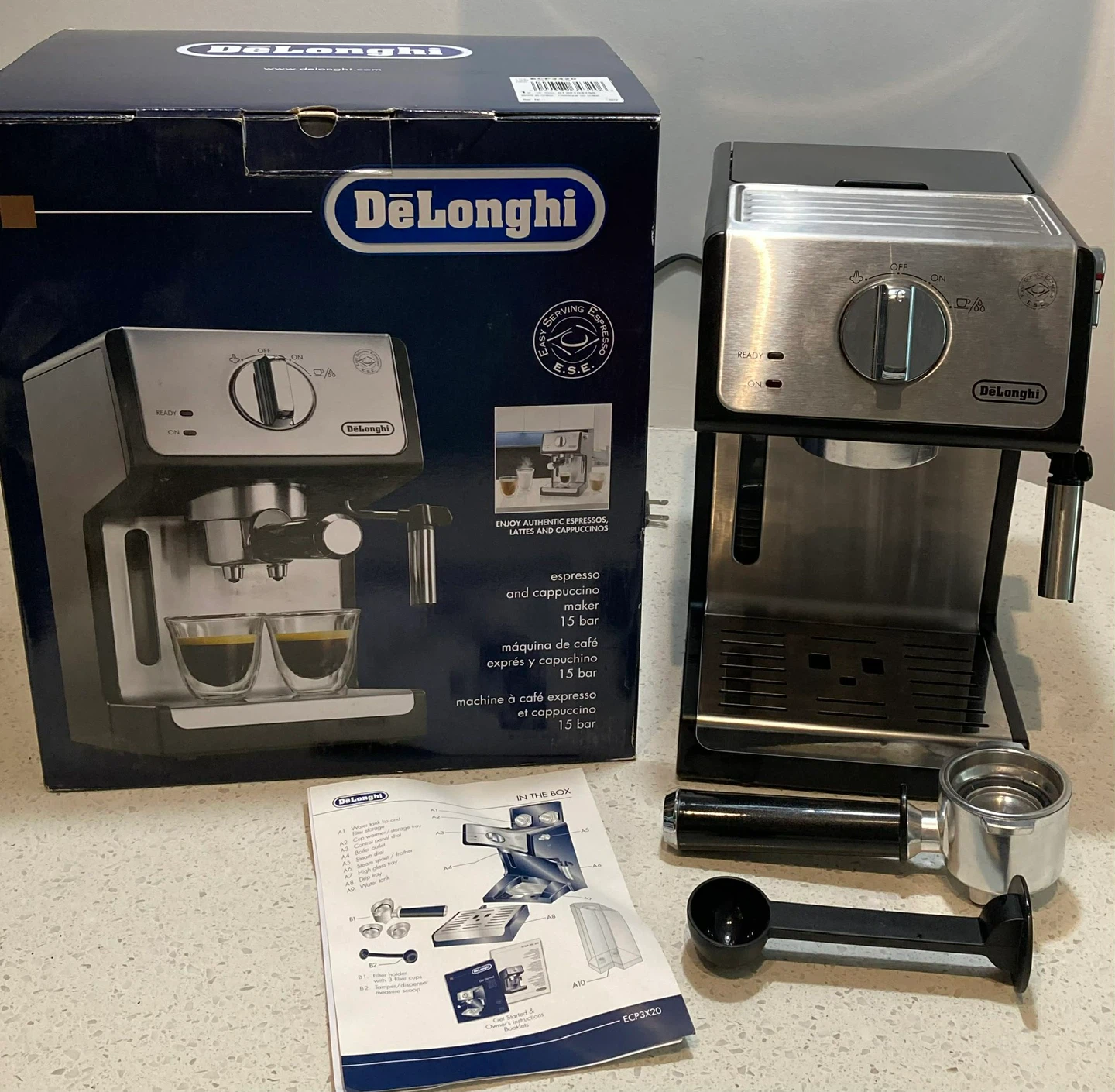DeLonghi Espresso and Cappuccino Maker 15 Bar