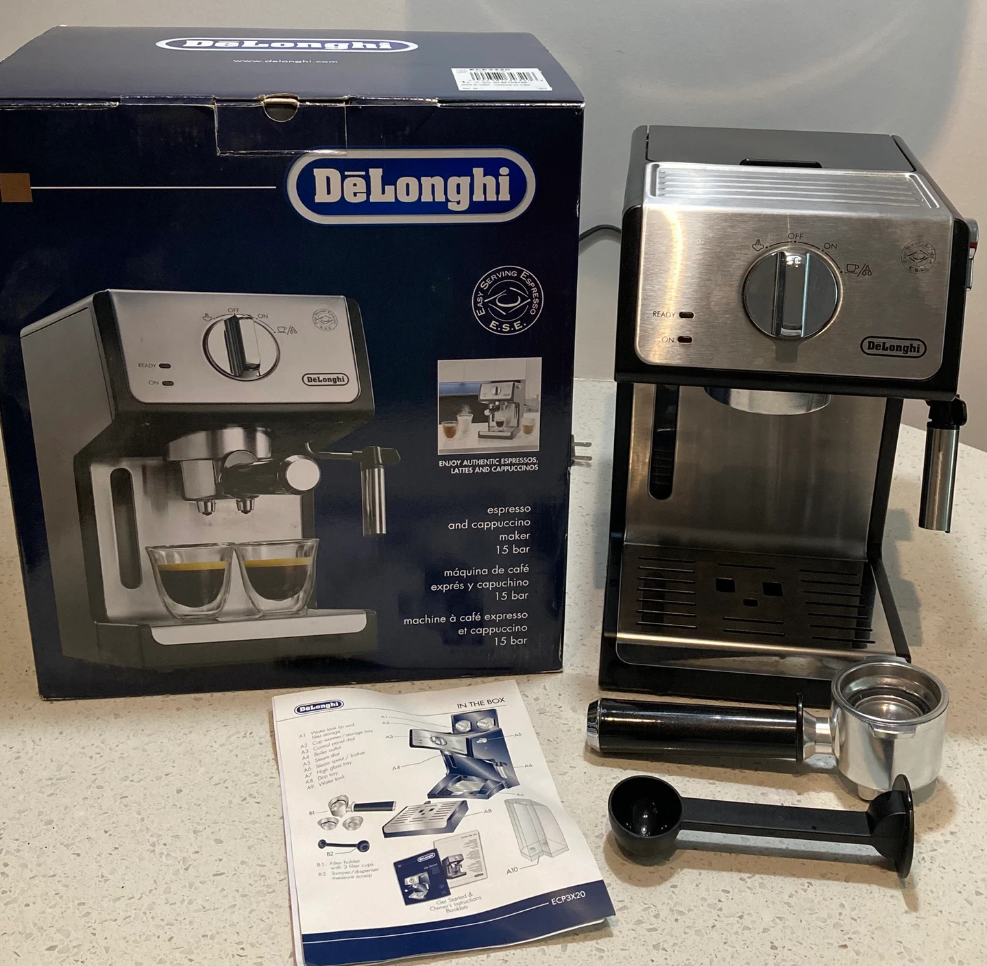 DeLonghi Espresso and Cappuccino Maker 15 Bar - photo 2