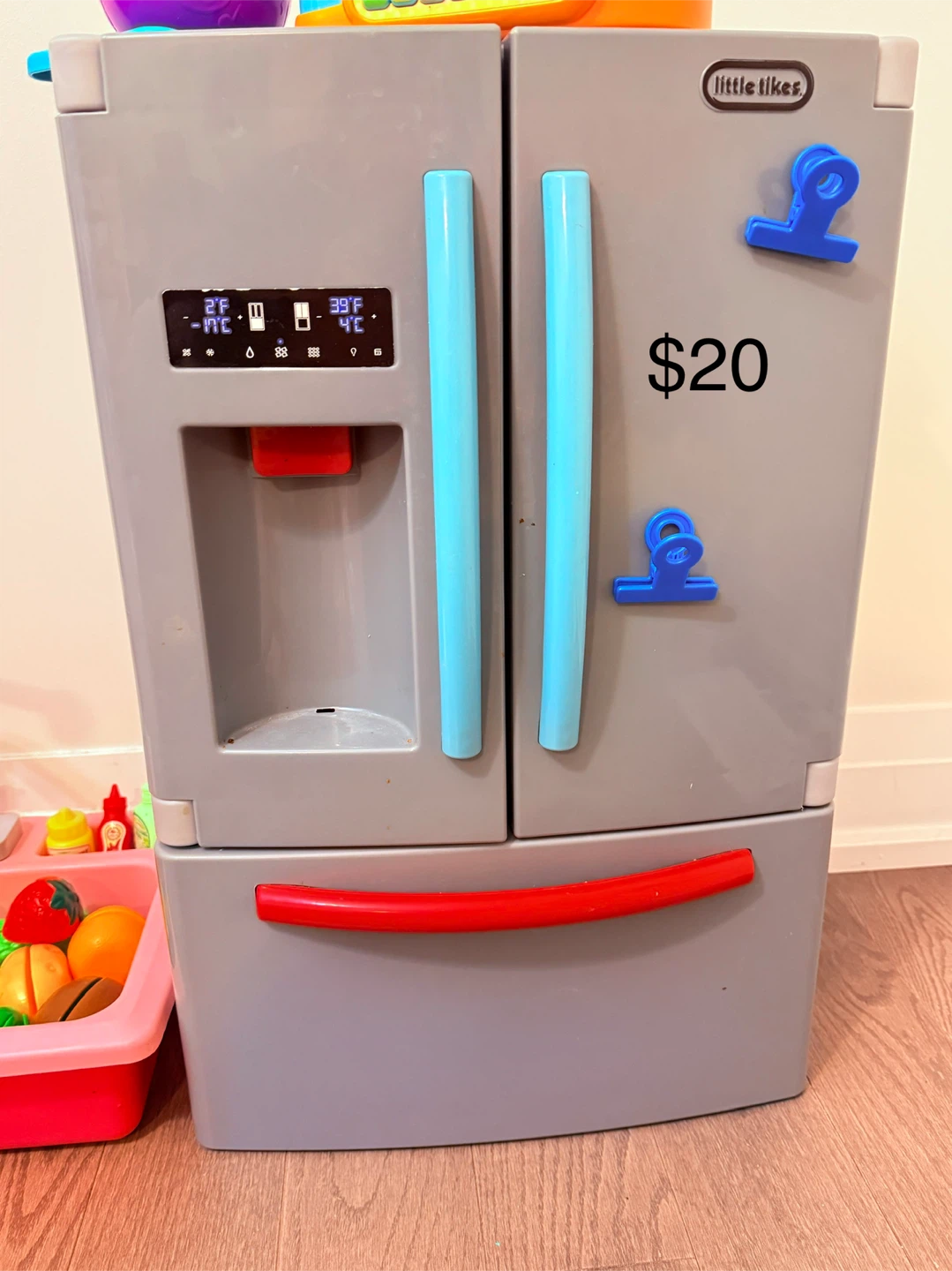 Step2 & Little Tikes Play Kitchen Set & Fridge - photo 2