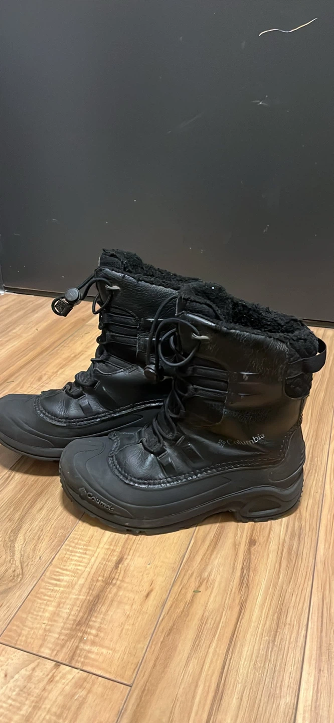 Columbia Black Waterproof Winter Boots -size 5 - photo 2