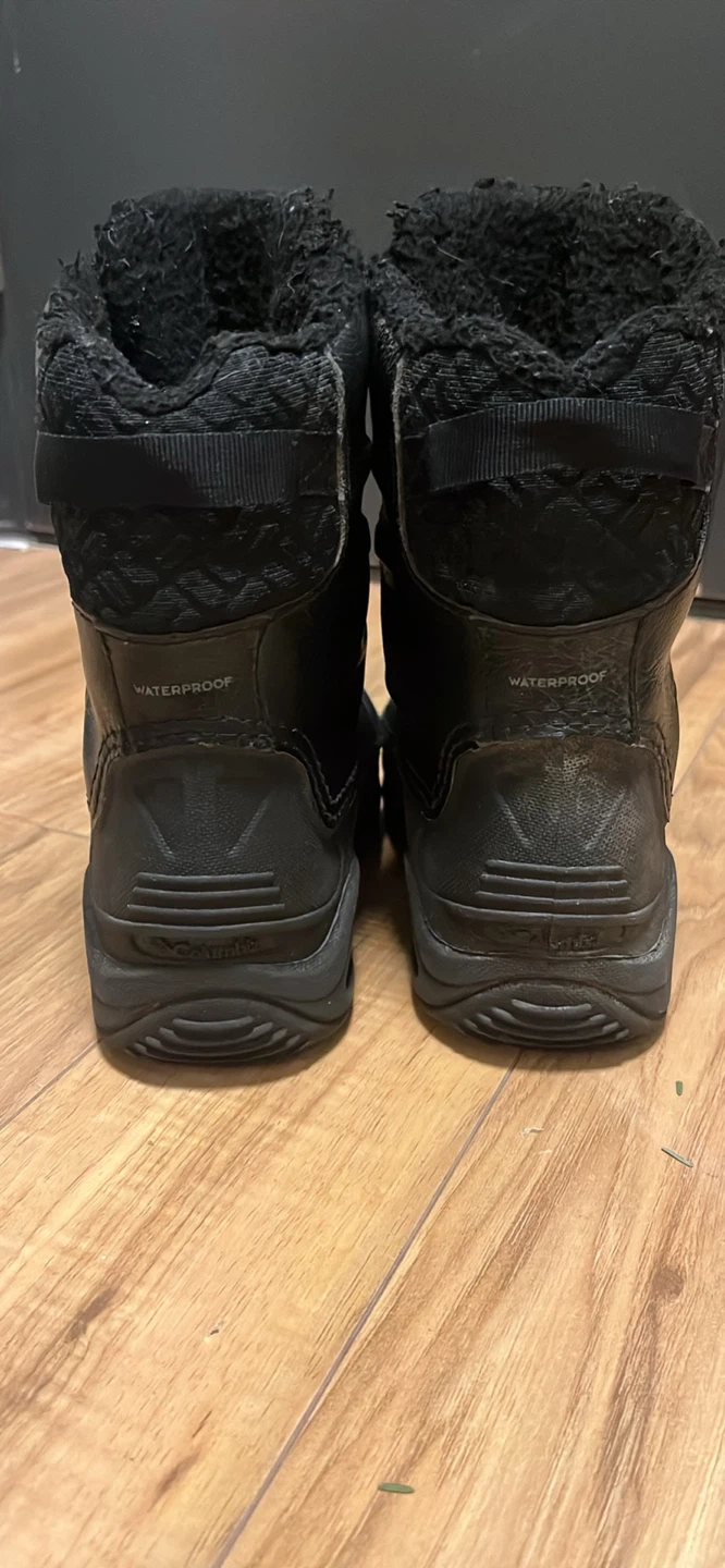 Columbia Black Waterproof Winter Boots -size 5 - photo 4