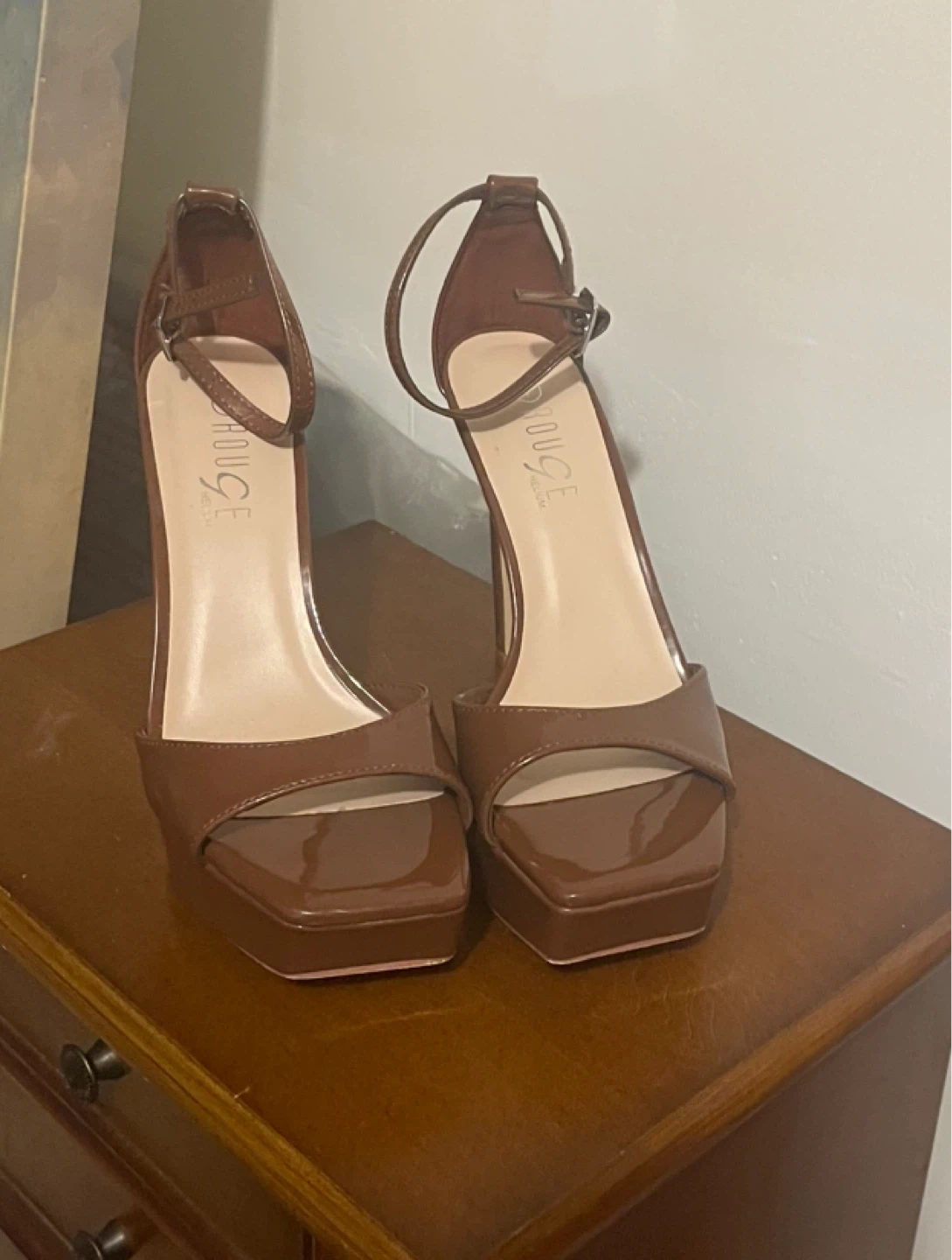 CLOUDGAR Brown Strappy Heeled Sandals - Size 7