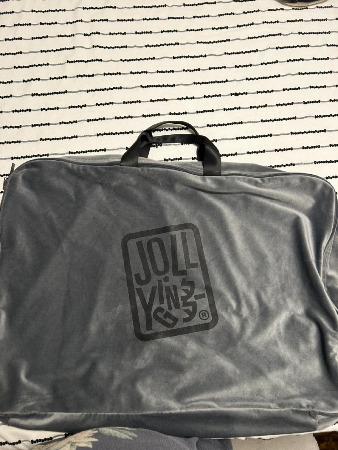 Jollying  Grey  Bag