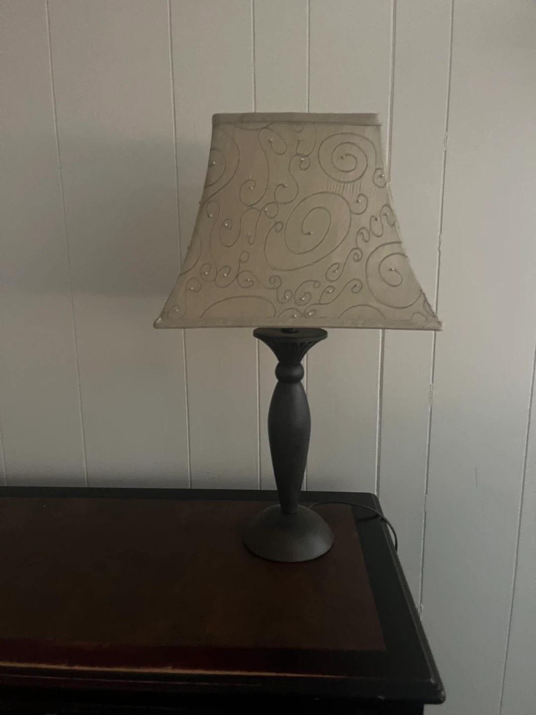 Decorative Table Lamp with Swirl Pattern Shade - photo 5