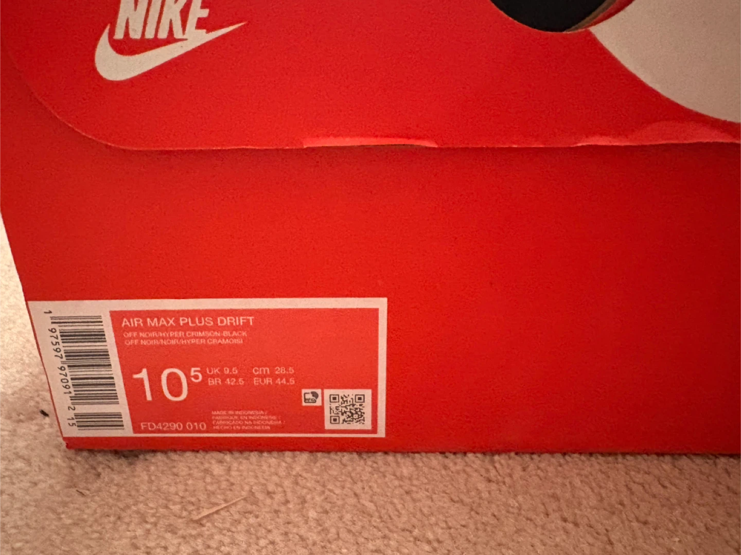 Nike Air Max Plus Drift Sneakers